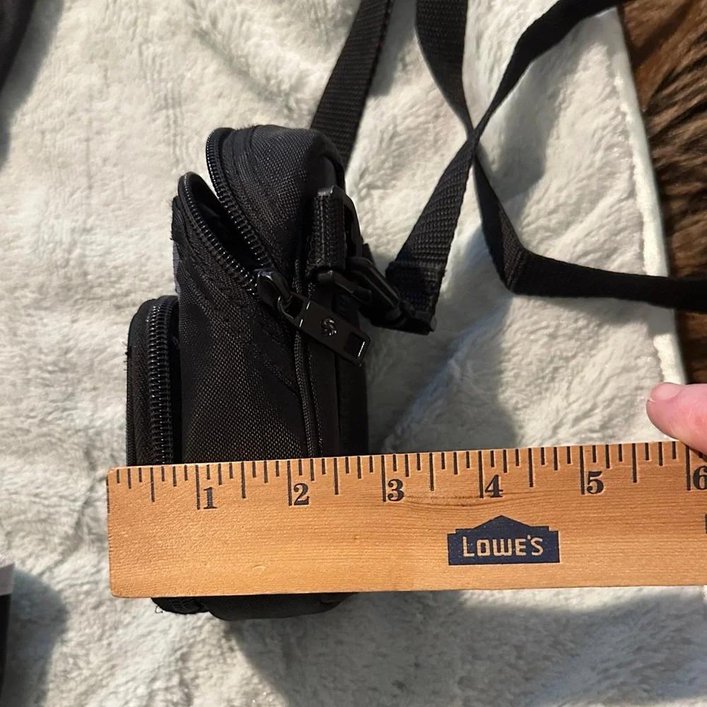 Samsonite Camera Bag with Belt Loop & Shoulder Strap